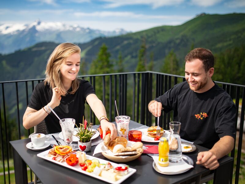 Frühstücken auf der Schmittenhöhe bei traumhafter Aussicht Impression #5