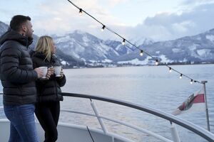Boat trip on Lake Zell in winter | © Schmittenhöhebahn AG/Balazs Kovacs